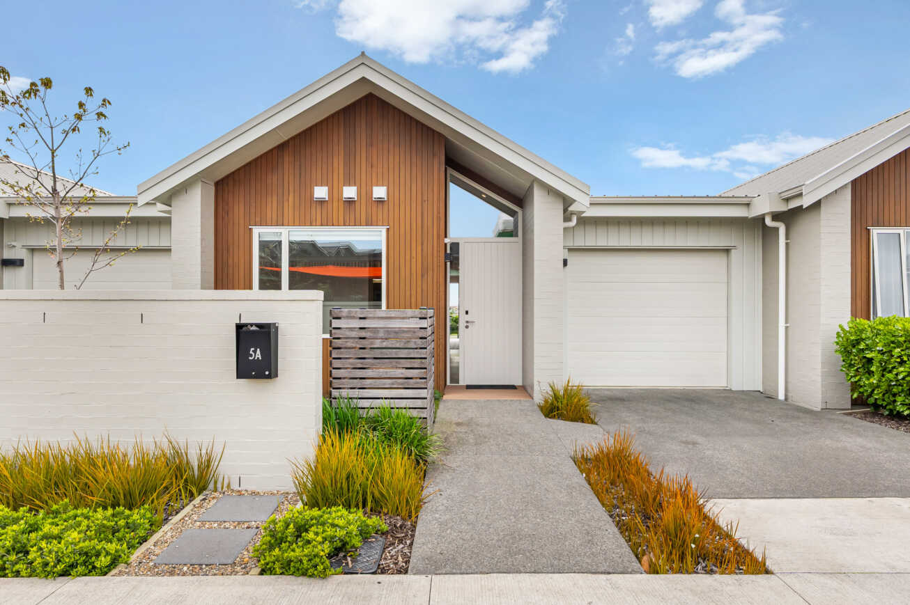 5 A Tiromoana Drive 1