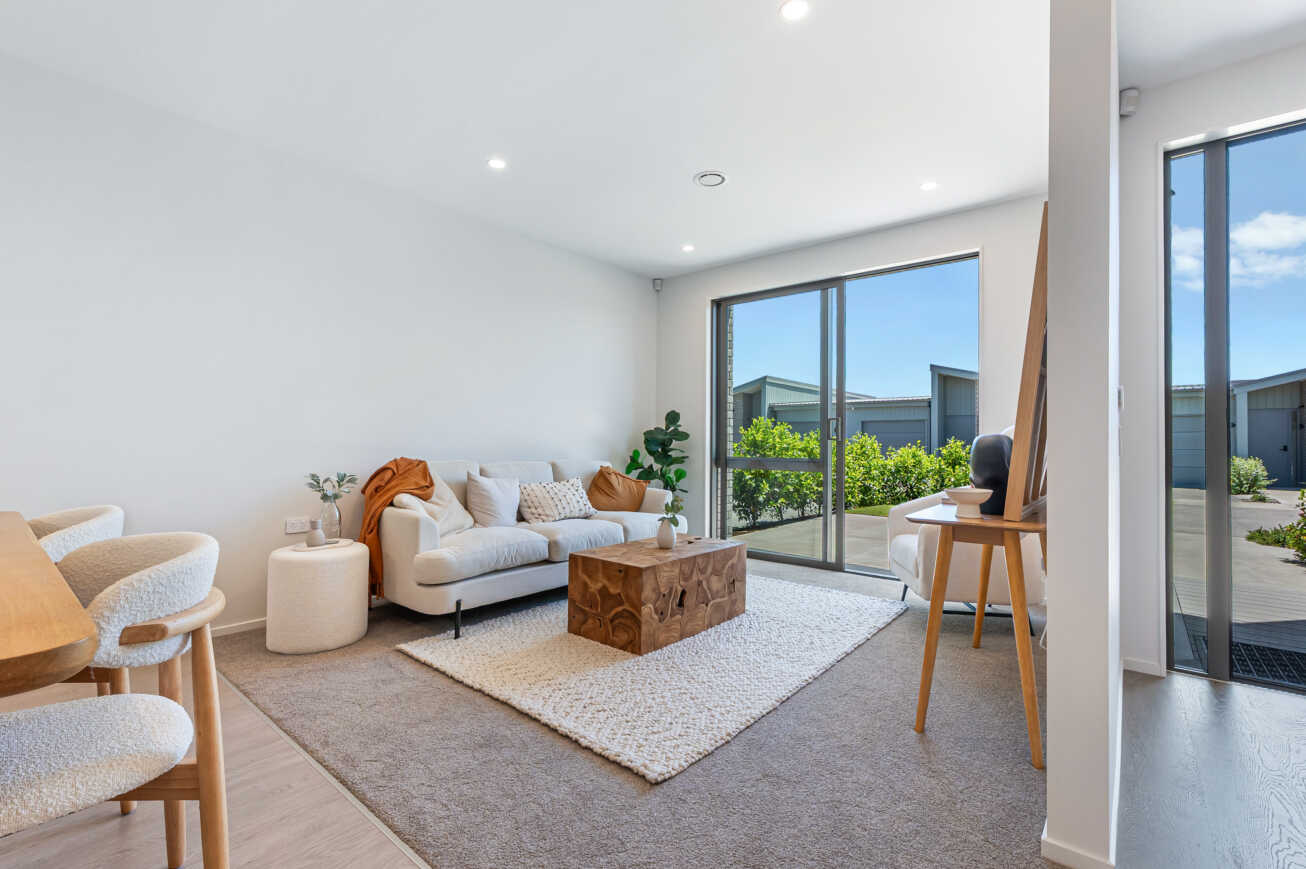 Villa 27 Vivid Living Karaka 10